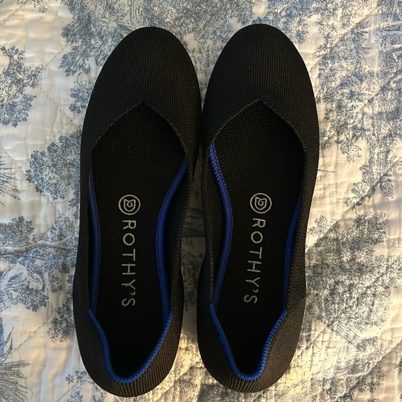 Rothy’s The Flat- pre owned black flats - Picture 1 of 5